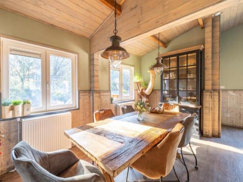 Nisramont House | Forestside Escape near Lake, cleaning included