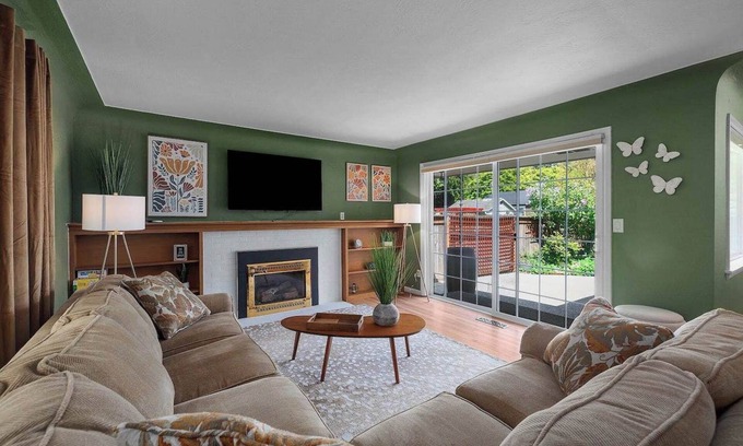 Olympia House | Forget your worries in this spacious and serene space