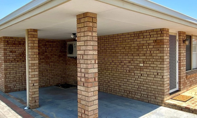 East Bunbury House | Forrest Holiday Unit - East Bunbury