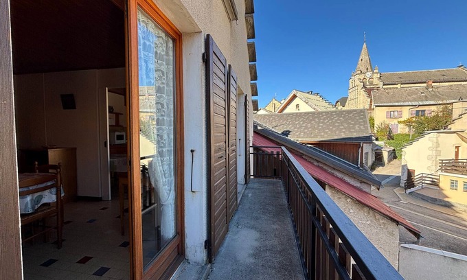 Autrans-Meaudre-en-Vercors Apartment | Charming duplex in Autrans, 5 guests, pets allowed, parking