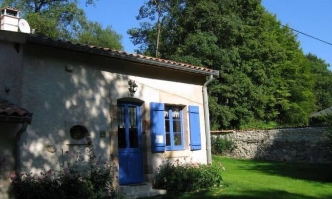 Beausite Cottage | Charming Restored Lorraine Home: Fireplace, Terrace, Near Verdun & Bar-le-Duc