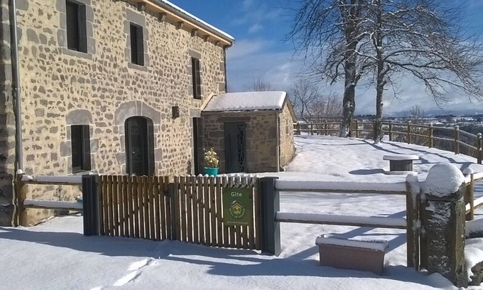 Neuveglise-sur-Truyere Cottage | Gite Neuvéglise-sur-Truyère-Sériers, 3 bedrooms, 6 persons