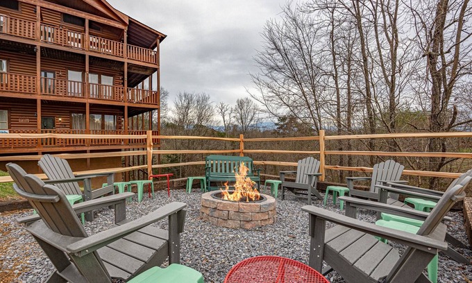 Sevierville Cabin | FREE attractions ticket 6 King suites with all the best amenities!