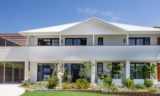 Dolphin Point House | Free night on us this winter at Gawura