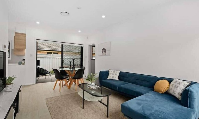Booker Bay Apartment | Free Night Stay this Winter*>Stroll to cafes/Water
