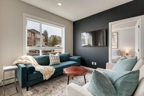 Shaganappi Apartment | Free Parking, Close to Downtown, Pet Friendly