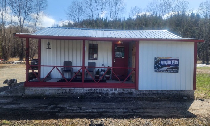 Pierce Cabin | Freedom Cabin at Patriots Place