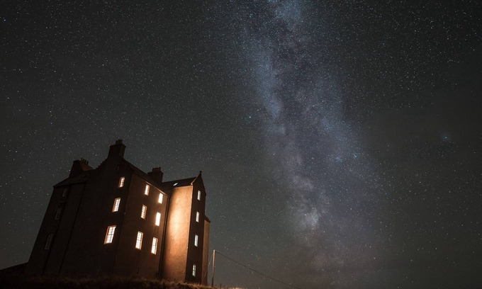North Watten Cottage | FRESWICK CASTLE, pet friendly, with open fire in John O Groats