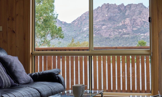Coles Bay Apartment | Freycinet Sanctuary 4 - Freycinet Holiday Houses