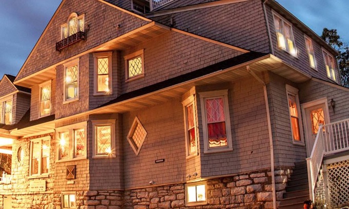 Harrisonburg Bed & Breakfast | Friendly City Inn Bed & Breakfast