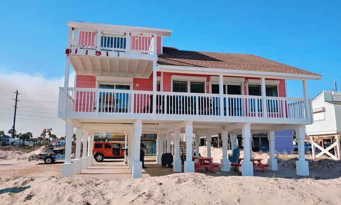 Galveston House | Front Row Beach Home, Your Piece of Paradise