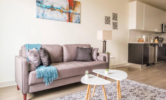 Butchertown Apartment | FRONTDESK Main & Clay Apts Louisville