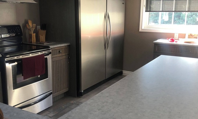 Cape Breton Regional Municipality House | Full Guesthouse near Lake and Mountain