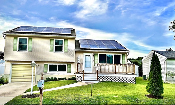 Town Bank House | Full of Sunshine - Family Getaway