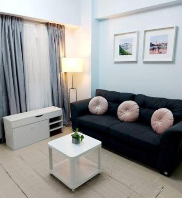 Kapitolyo Apartment | Fully-Airconditioned 2-BR Unit near BGC