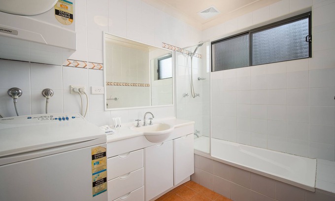 Hornsby Apartment | Fully Furnished and Equipped 1 Bedroom Apartment In Hornsby