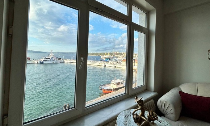 Canakkale Apartment | Fully Furnished Flat with Sea View in Canakkale
