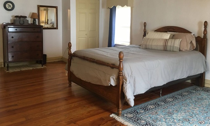 East Berlin Apartment | Fully stocked, 2BR Apartment with off street parking, washer and Dryer,