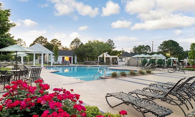 Berkeley Hotel | Fun Starts Here! Onsite Swimming Pools, Tennis Courts, Free Parking!