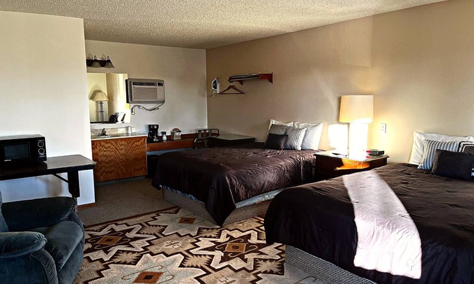 Beaver City Hotel | Furnas County Lodging