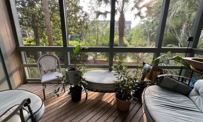 West Beach Village Condo | Furnished Month to month rental in Kiawah Island, available now.