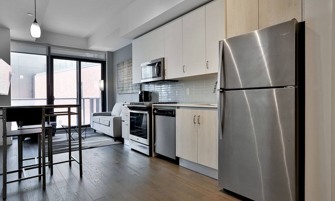 St. Lawrence Apartment | Furnished Monthly Rental - 1 Bdrm 1bath & Office - Pet Friendly