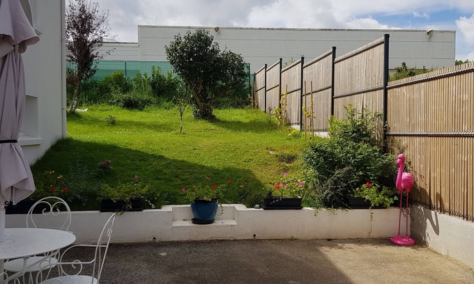 Saint-Evarzec Apartment | Furnished T3 vacation apartment * in St Evarzec - South Finistère Brittany.