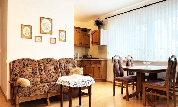 Lohsa Apartment | FW Tom and Jerry - silver lake house in the leisure oasis Mortka