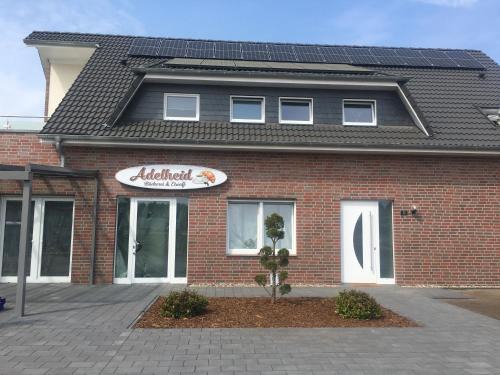Adelheidsdorf House | Gäste und Messezimmer Adelheidsdorf