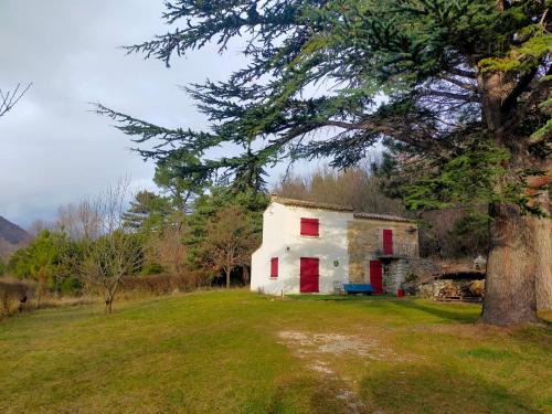 Aurel House | Gîte au pays des lavandes
