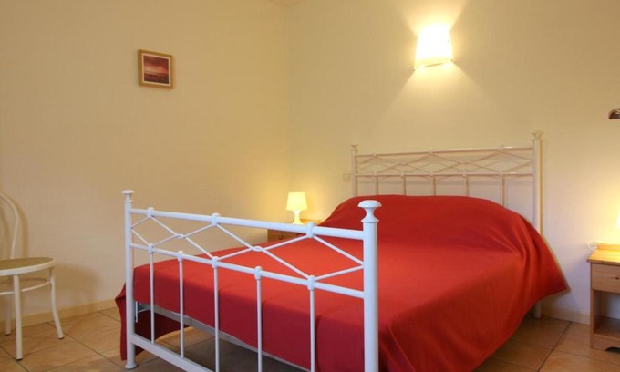 Bourg-sur-Gironde House | Gîte Bourg, 2 pièces, 2 personnes - FR-1-440-81