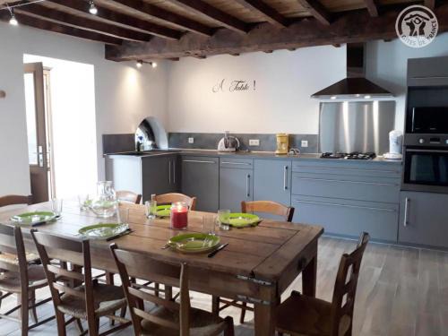 Cremeaux House | Gîte charmant à la ferme, tout confort, proche de Roanne, idéal pour randonnées et baignades - FR-1-496-220