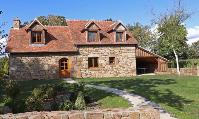 Ceauce House | Gîte confortable avec jardin privatif, 4 chambres, étang, animaux, à Céaucé - FR-1-497-6