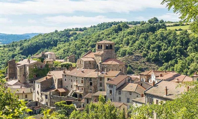 Auzon House | Gîte cosy avec jeux et terrasse à Auzon - FR-1-582-338