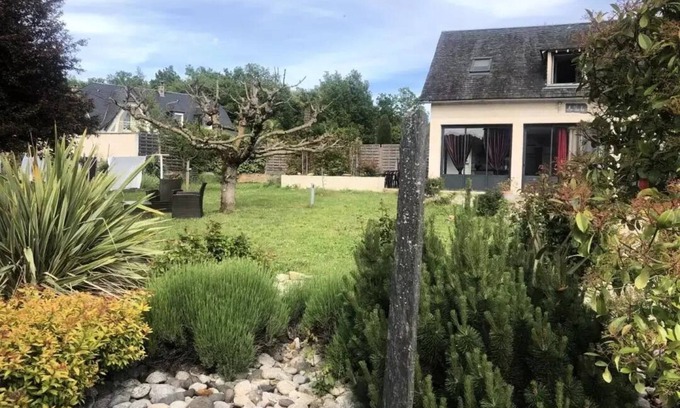 Lissac-sur-Couze Villa | Gîte de France in Lissac sur Couze 3 ears - Gîte de France 8 people