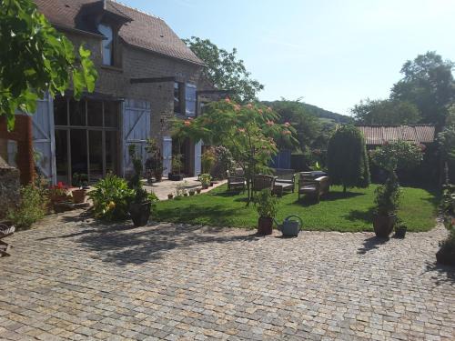 La Vineuse House | Gîte des quatre chemins