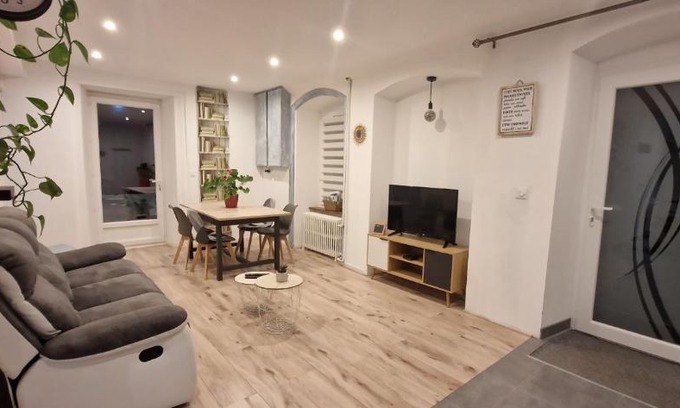 Sirod Apartment | Gîte du Rocher des Commères