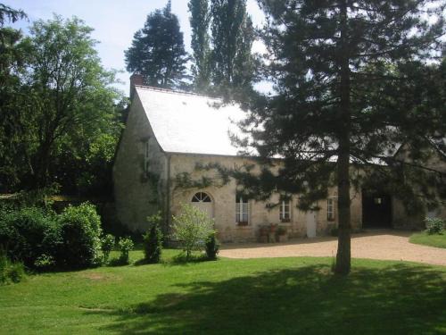 Saint-Benoit-la-Foret House | Gîte enchanteur 4 km de Chinon avec jardin privé, cheminée, salle de jeux et équipements bébé inclus - FR-1-381-188