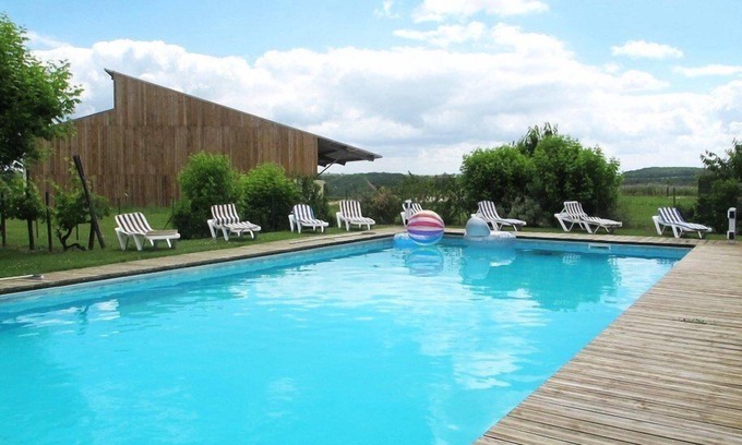 Saint-Martin-de-Beauville House | Gîte grande capacité avec piscine privée - Sud-Ouest