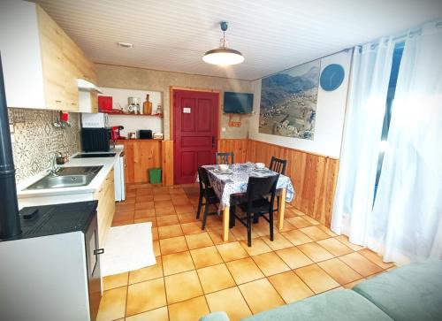 Campan House | Gîte Ha-Py Chalet