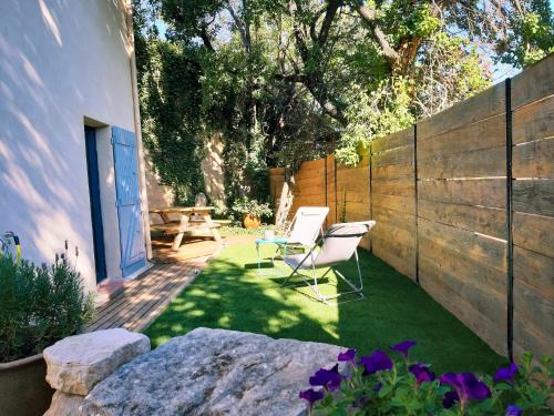 Le Puy-Sainte-Reparade House | Gîte La Quille - Maison de hameau en Provence pour 4 personnes avec jardin privatif