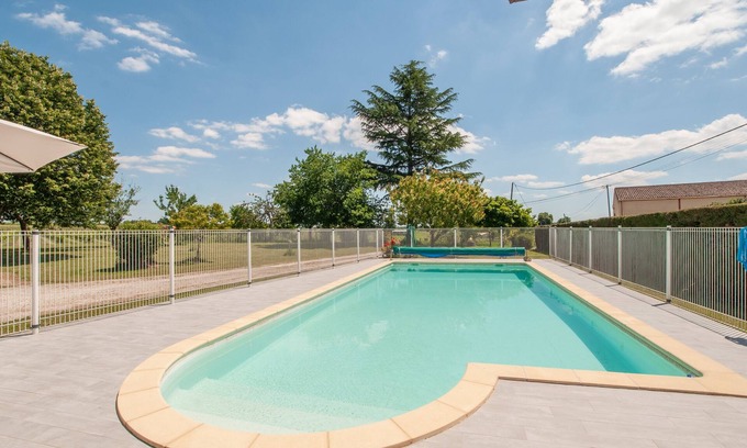 Saint-Meard-de-Gurcon House | Gîte Laulerie - Three Bedroom House, Sleeps 6