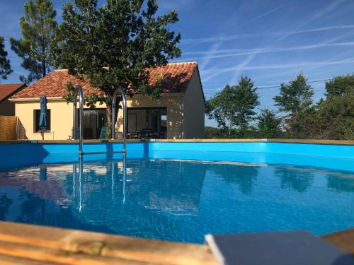 Laval House | Gîte Les Granges