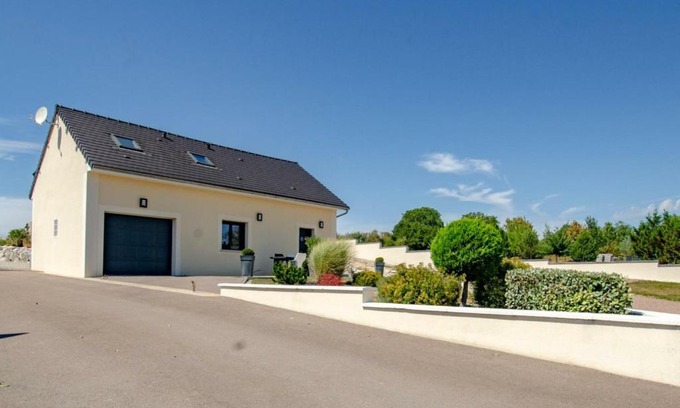 Plessis-Barbuise House | Gîte Plessis-Barbuise, 3 pièces, 4 personnes - FR-1-543-205