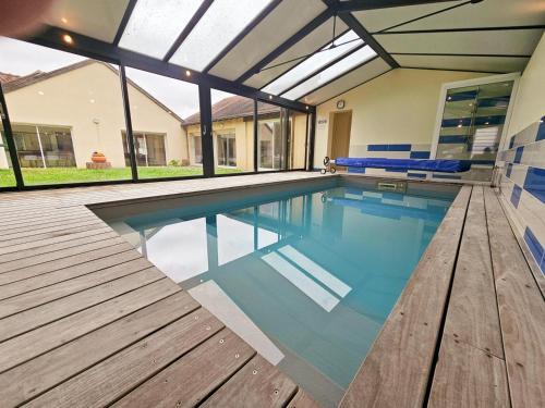 Assay House | Gîte Tourangelle avec Piscine Intérieure, Wifi, Jardin - FR-1-381-619