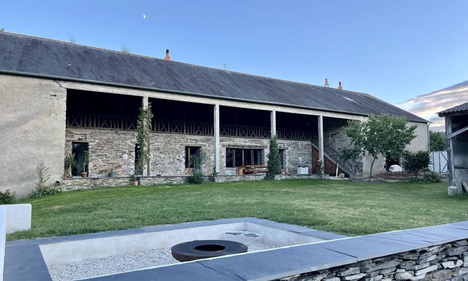 Challain-la-Potherie Villa | Gîte with indoor pool, Le Repère de Choiseau