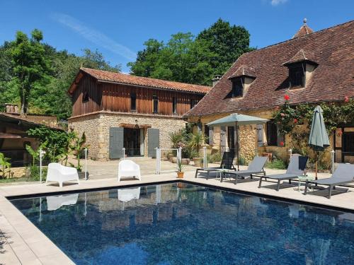 Cause-de-Clerans House | Gîtes de Charme "LE BIBENDÔME" et "LES MOTS BLEUS en pleine forêt