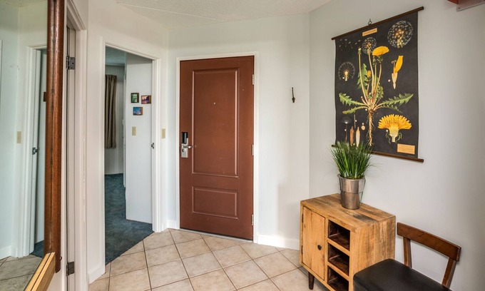 Gearhart Condo | G665 3rd Floor, 1 bedroom PET FRIENDLY, No Cleaning Fees