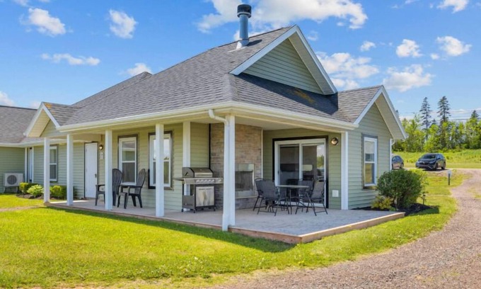 Stanley Bridge House | Gables Golf Getaway near Cavendish