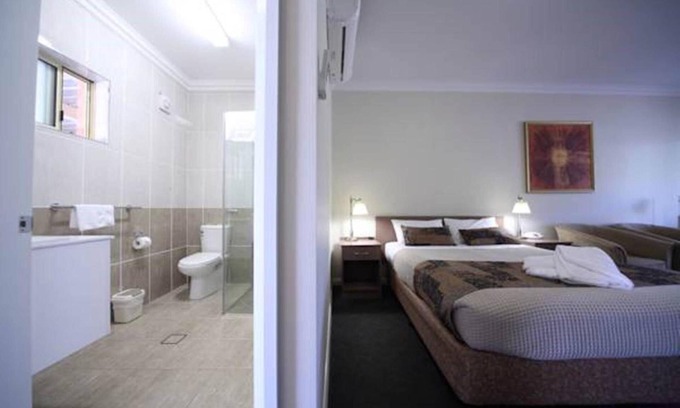 Gundagai Hotel | Gabriel Motor Inn